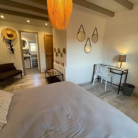 أُرانْجْ Chambres D Hotes Le Mas Julien Piscine Chauffee Adult Only المظهر الخارجي الصورة