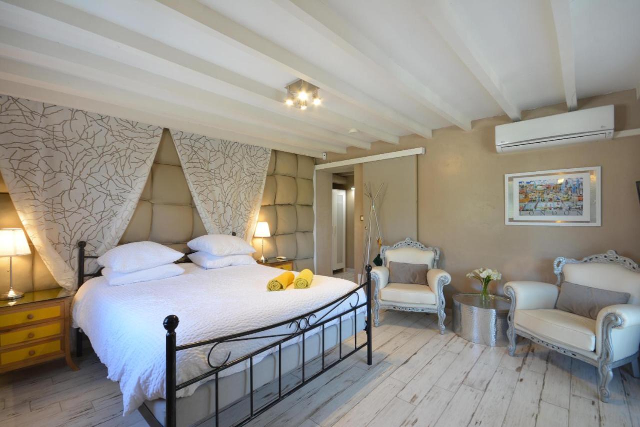 أُرانْجْ Chambres D Hotes Le Mas Julien Piscine Chauffee Adult Only المظهر الخارجي الصورة