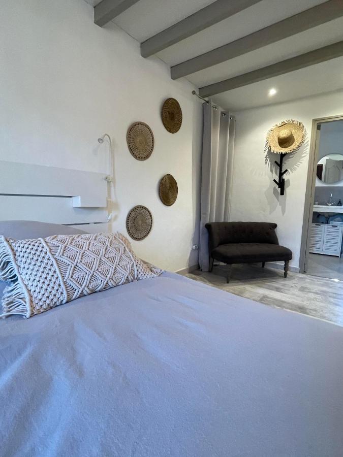 أُرانْجْ Chambres D Hotes Le Mas Julien Piscine Chauffee Adult Only المظهر الخارجي الصورة